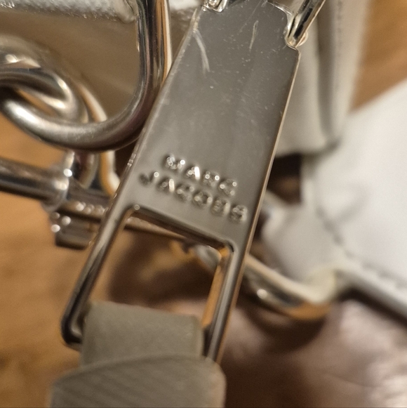 The Marc Jacobs Crossbody EUC - Picture 11 of 15